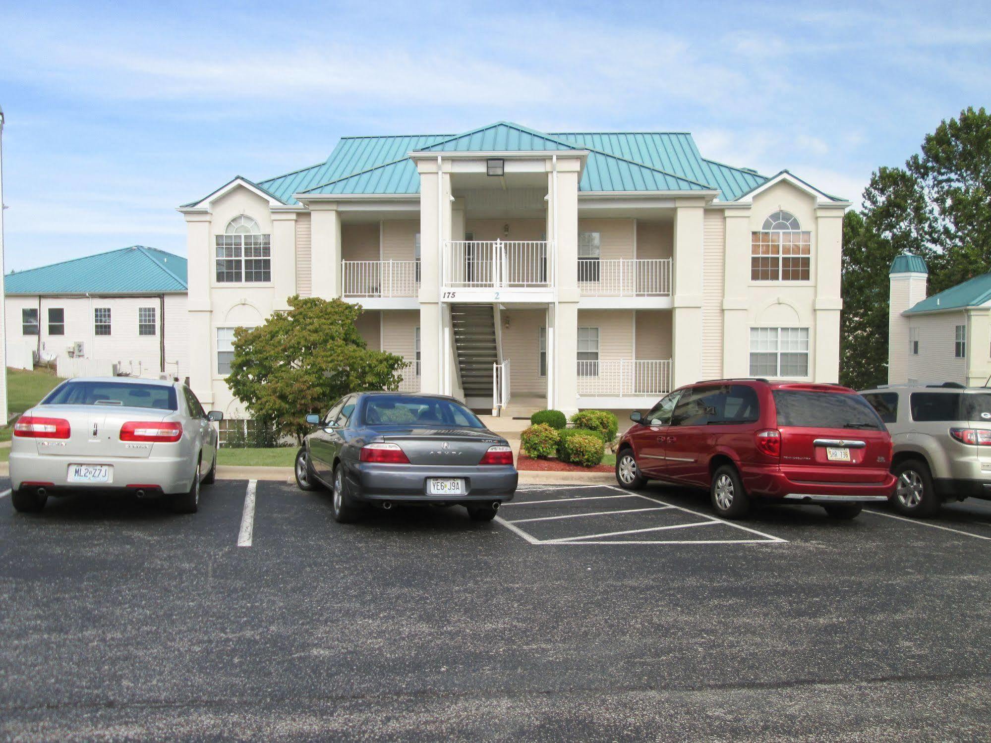 Brook Poolside Walk In Meadow Brook Branson Exterior photo